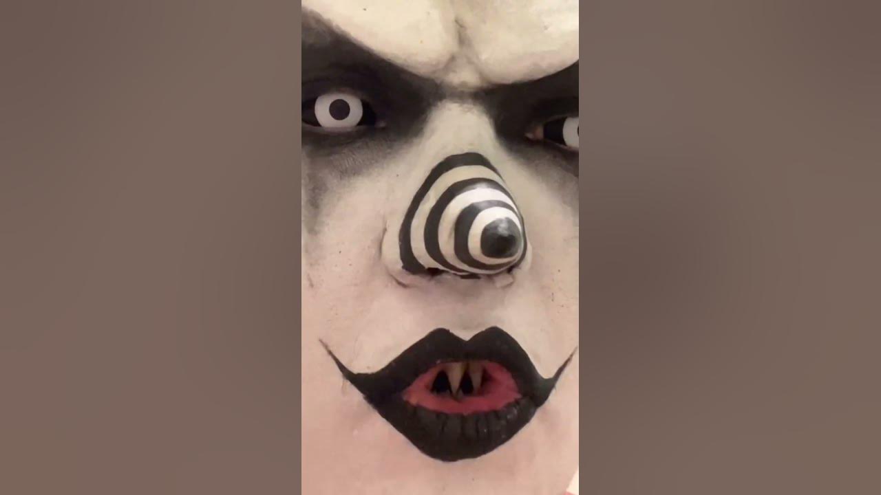 Cuando eres el payaso del grupo