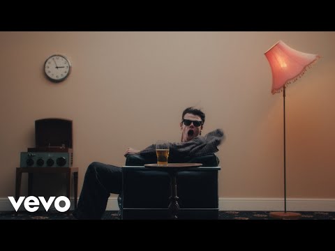 YUNGBLUD - Lovesick Lullaby (Official Music Video)