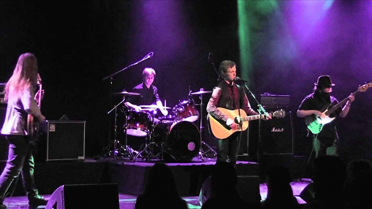 Never Look Back - Edvin Andersson live UKK