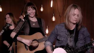 Molly Tuttle, Alison Brown, Missy Raines & Kimber Ludiker (615 Sessions) chords