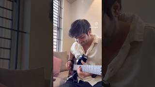 Download Lagu Main hoon na ✨✨           #bollywood #guitarsolo #srk #kk #sunidhichauhan #shreyaghoshal #anumalik MP3