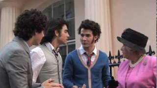 Jonas Brothers Meet The Queen!