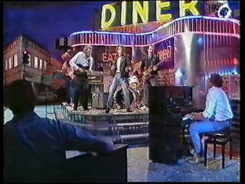 Roger Daltrey & Carl Perkins: Hound Dog