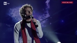 Video thumbnail of "Marco Carta interpreta Rino Gaetano: "A mano a mano" - Tale e Quale Show 27/10/2017"
