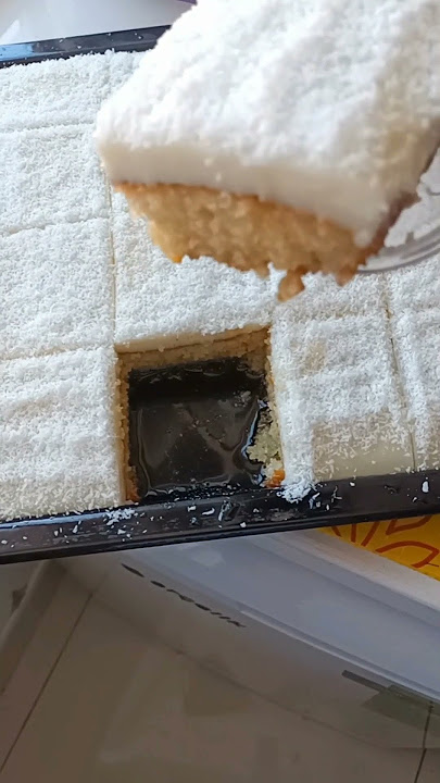 Hem şerbetli hem sütlü tatlı👍kremalı revani 😋#tatlı #revani #sütlütatlı #video #keşfet #shorts #fyp