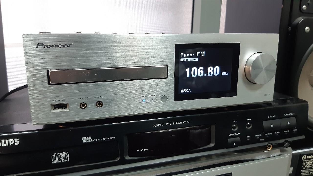 Pioneer XC-HM82 is a device with a difficult past. - YouTube