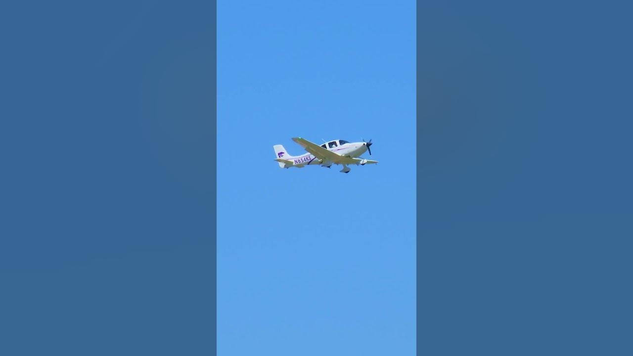 Kansas State Univ. KState Cirrus SR20 / IO390C3B6 At New