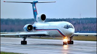 Туполев Ту-154 взлетая, поздно включил огни. Легендарный самолёт в действии.