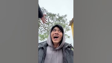 NÓ TRẺ CON NÓ BIẾT GÌ