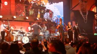 Robbie Williams - Soda Pop/Trouble/Hit The Road Jack/Reet Petite/Shout Live @ Düsseldorf 07.05.2014