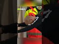 Zufälliger Fan ersetzt verletzten Schiedsrichter live