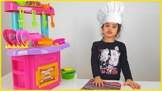 Oyun Hamurlarından Yemek Yapıp, Yeni Mutfak Setimizde Pişirdik L Çocuk Videosu