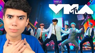 BTS Performs \\