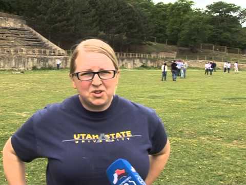 სურამის სტადიონი მშვიდობის კორპუსის ინიციატივით დასუფთავდა.