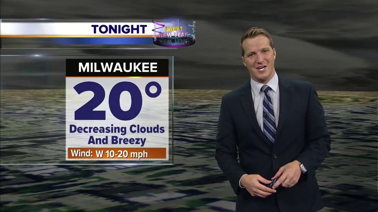 Decreasing clouds Tuesday night - YouTube