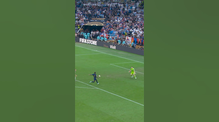 Emi Martinez last minute save vs France