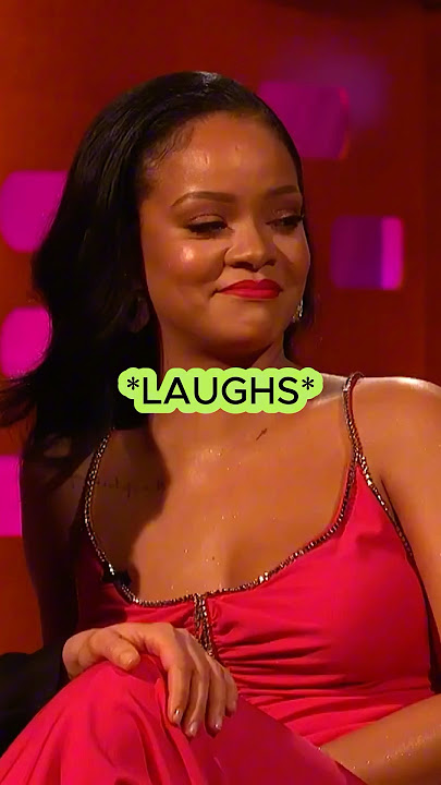 Rihanna Joked Helena Bonham For Her Dress  🤣
