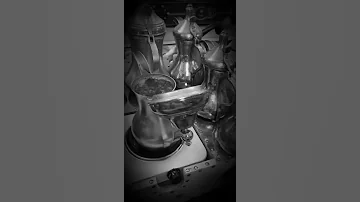 ياحمود ريضان الجماعه مريفه والي مع الاجناب كنه على نار ويمنى بلا يسرى تراها ضعيفه ورجل بلا ربع على 