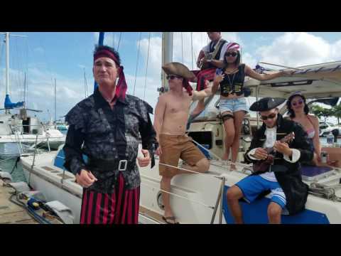 Vidéo: Pirate Volvo Baptisé