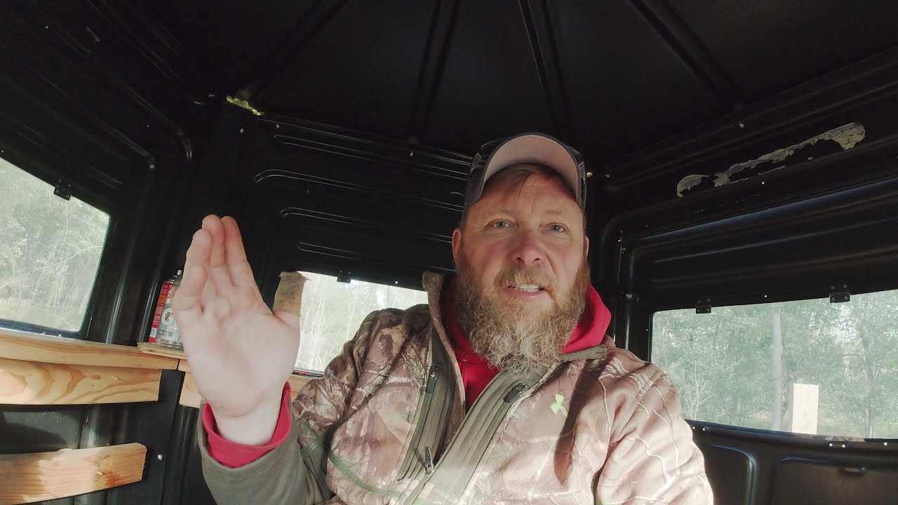 Testing A Theory / Mock Scrape / Buck Scrape / Pouring Pee On Buck Scrape