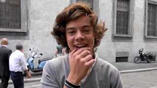 Harry Styles being adorable
