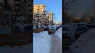 Обычный февральский день в Москве. Много снега, мало людей