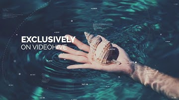 Parallax Glitch Slideshow