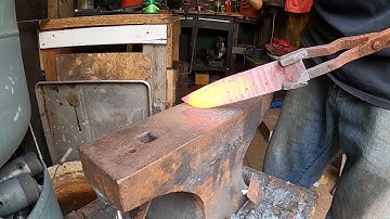 2 Chef Knives (THE FORGE)