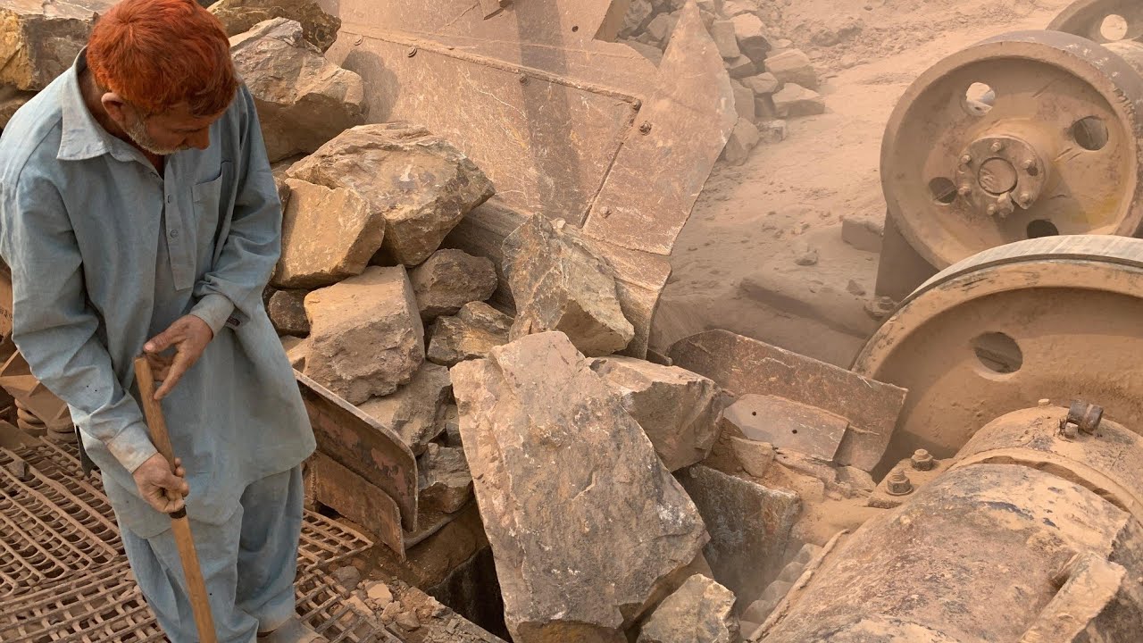 Massive Rock Jam in Crusher! Worker Breaking Hard Stone | Extreme Stone Crushing Action