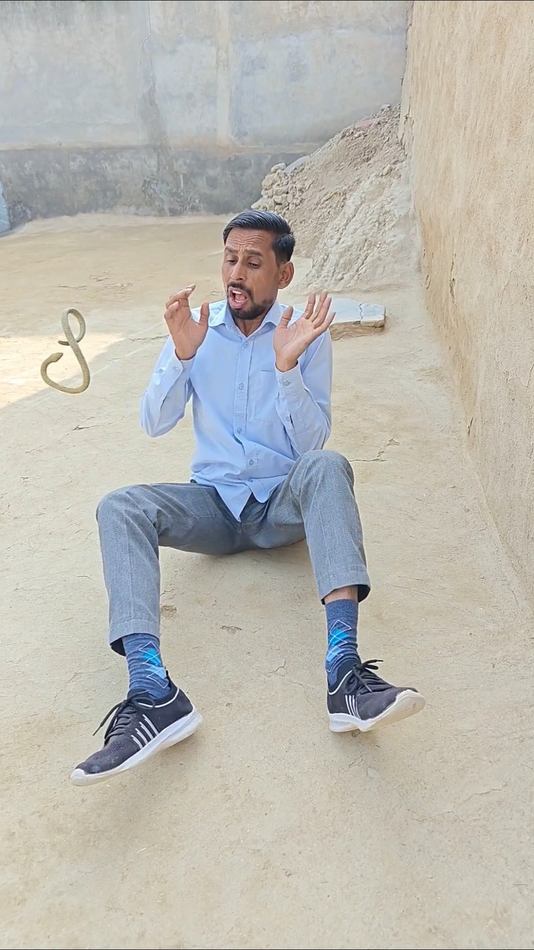 Papa Ko Saap Se Darr Diya ?? #shorts