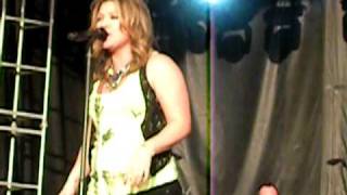 Kelly Clarkson - Beautiful Disaster - Orem Summerfest - June 11, 2009