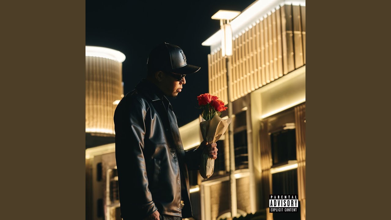 在 YouTube 上观看 Holiday 在 YouTube 上观看 Holiday