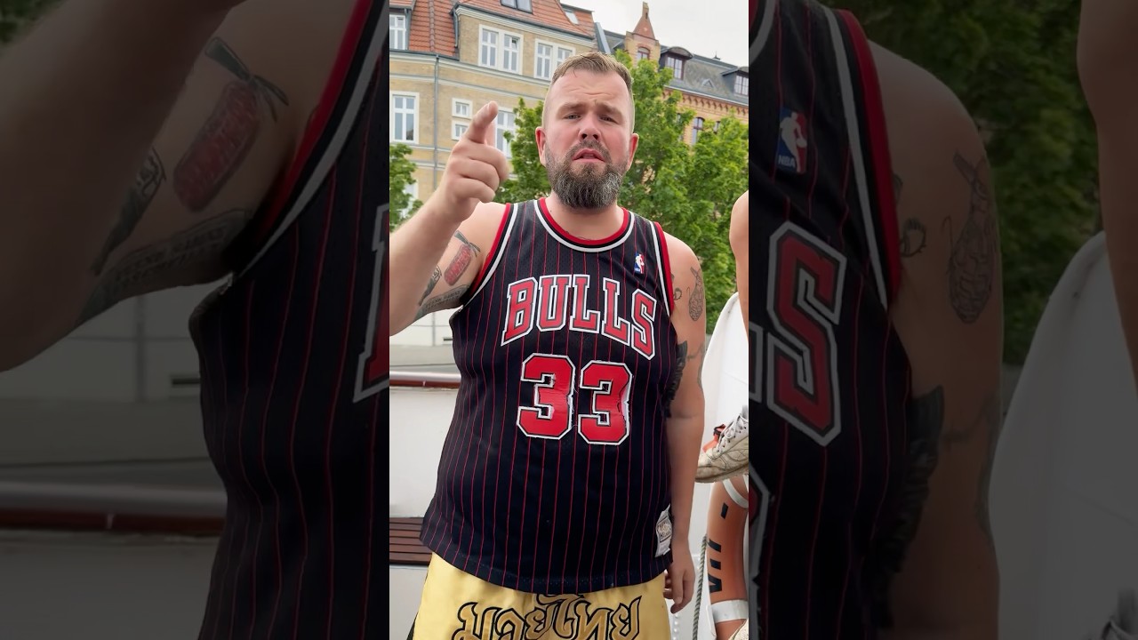 Wir sind 15 Jahre und hängen auf hoher See … 🏴‍☠️