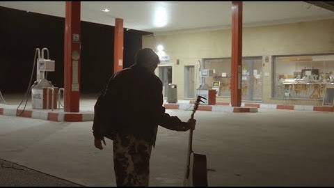 Laza - Locos En Acción (Video Oficial)