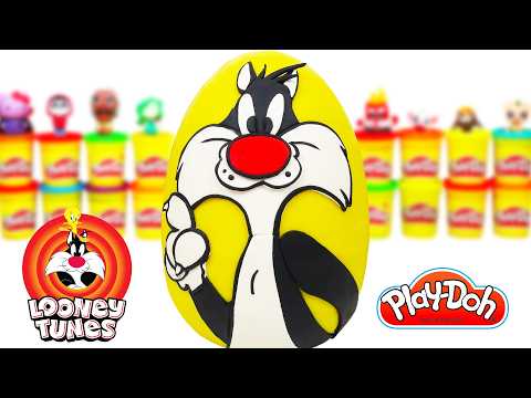 Giant Surprise Egg of the Sylvester the Cat from Looney Tunes in Latin American Spanish made of P...