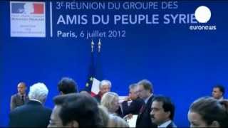 Париж призвал поддержать сирийскую оппозицию