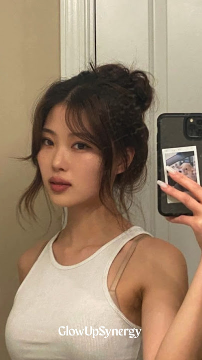 Messy Bun Hairstyle for Short Hair 🎀 #glowup #aesthetic #kbeauty #korean #thatgirl ‎@GlowUpSynergy 🌻