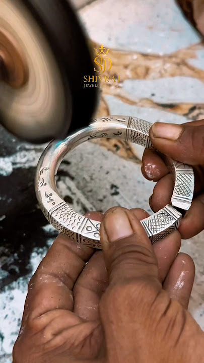 Making Process Of 250 Grams Pure Silver Raj Kada.🔥 #shivrajjewellersdag #shorts #silverkadamaking
