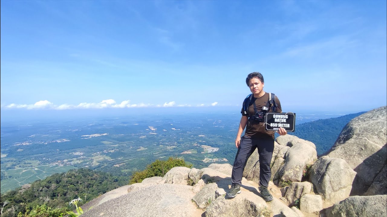 Pendakian Gunung Datuk. Mak ai... lomah lutut den.