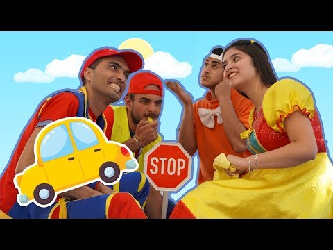 عمو صابر والسيارات الحذر على الطرق  