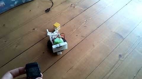 Chronos watch with cc1110 minikit controlled robot.