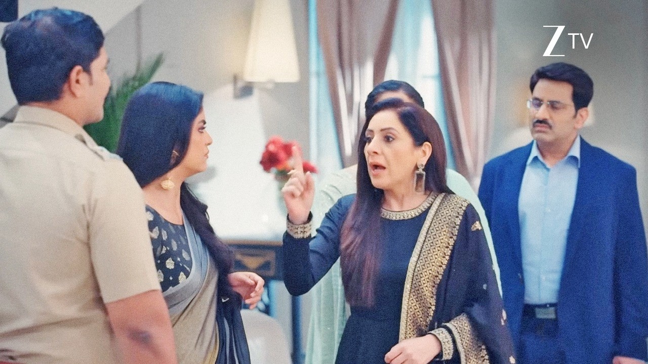 JAGADHATRI | आरती ने पुलिस के सामने आरना का बचाव किया