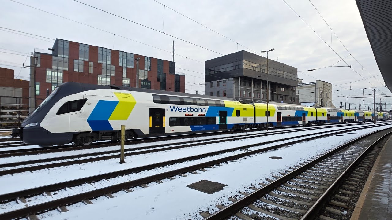 CRRC ZEMU02: Vier Garnituren in Fahrt | WESTbahn