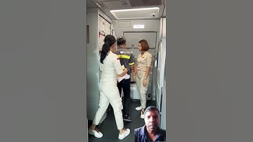 Pramugari Super Air Jet Tutup Pintu Pesawat Airbus A320-200 di Bandara Soekarno-Hatta Jakarta