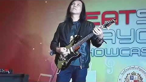 Mr.Frontman live in Rayong last week.