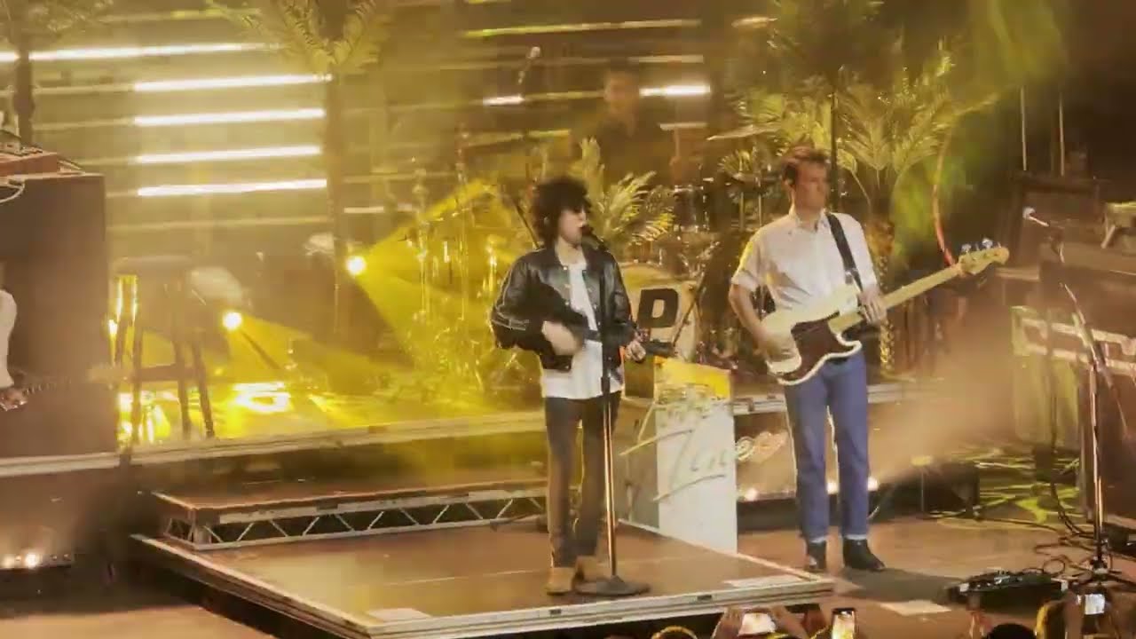 2024 LP live full concert Zürich (Laura Pergolizzi)