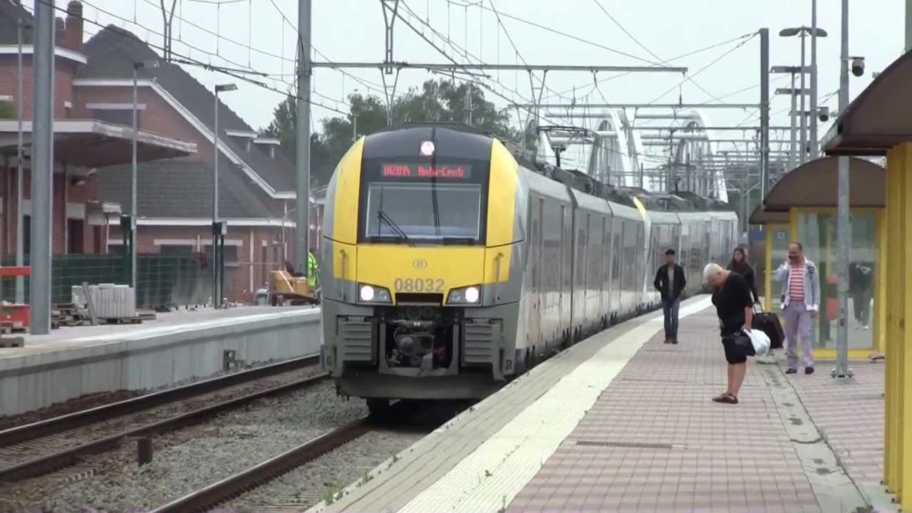 Treinen op Station Duffel - 02/07/2013