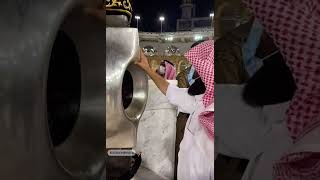 معالي الشيخ عبدالرحمن السديس يشارك في تطيب الكعبة المشرفة