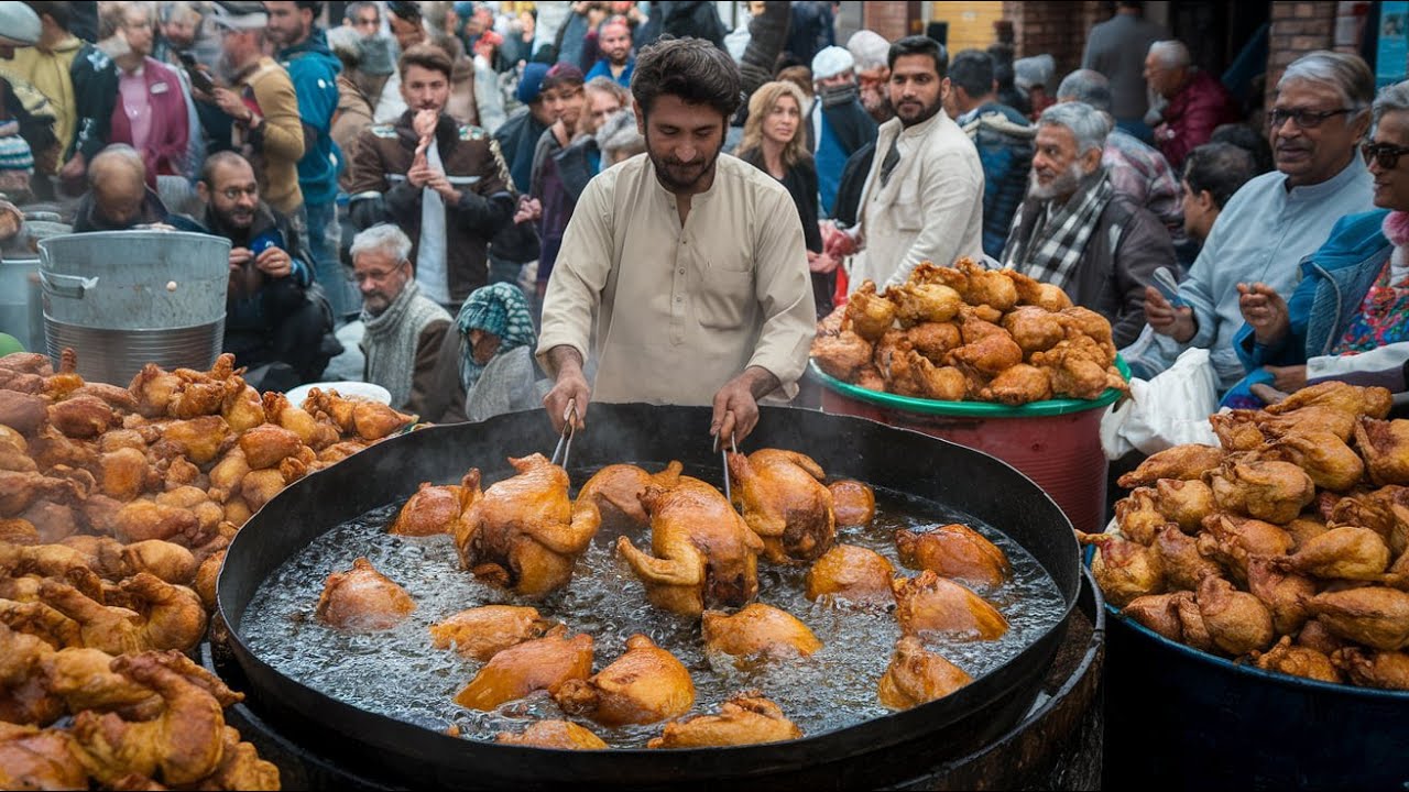 500 KG CHICKEN PAKORA SOLD DAILY | CRISPY CHICKEN PAKODA RECIPE | PESHAWAR STREET FOOD PAKORA FAROSH