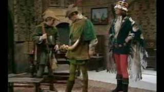 Morecambe & Wise - Robin Hood part 2